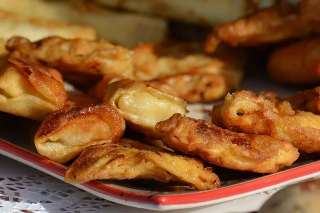 Panqueca de Massa de Pastel Recheado com Frango