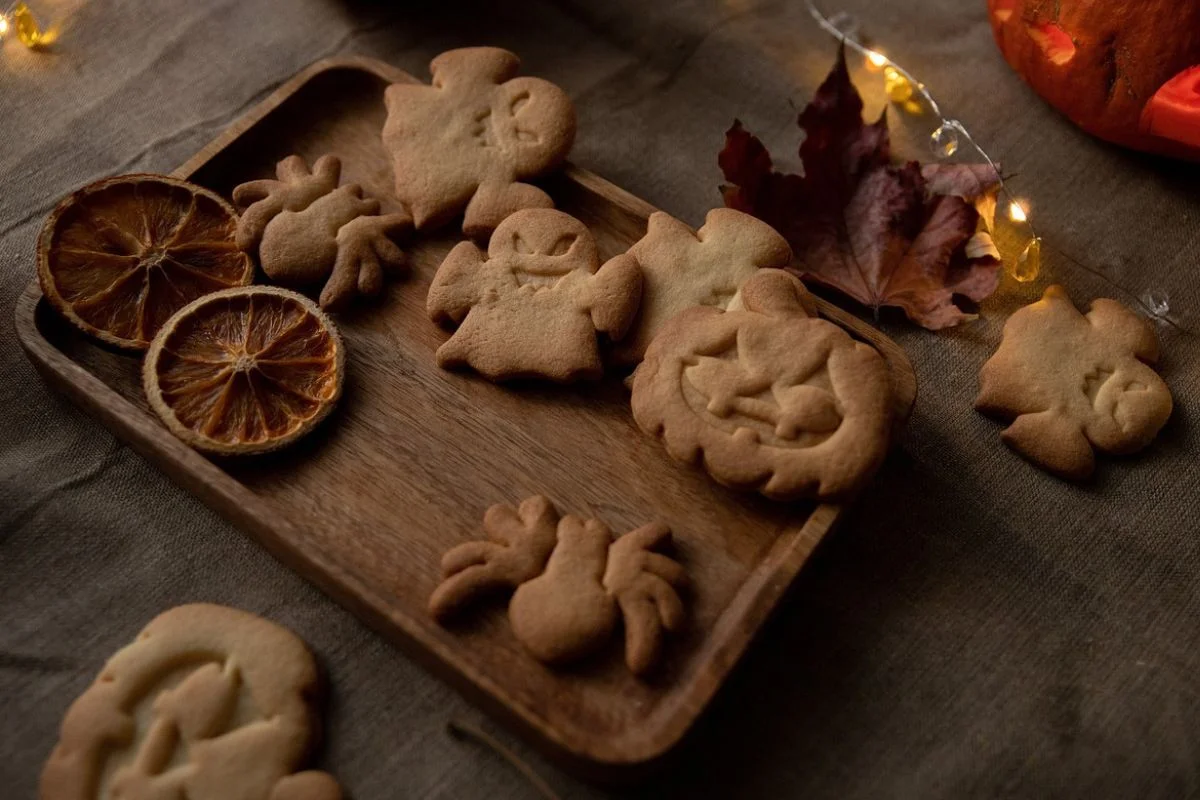 Receita de Biscoitos de Gengibre para uma Festa de Halloween Assustadora