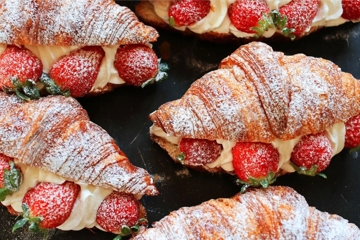 Croissant com Recheio de Morango