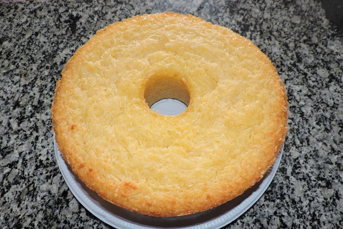 Bolo de Mandioca com Leite de Coco